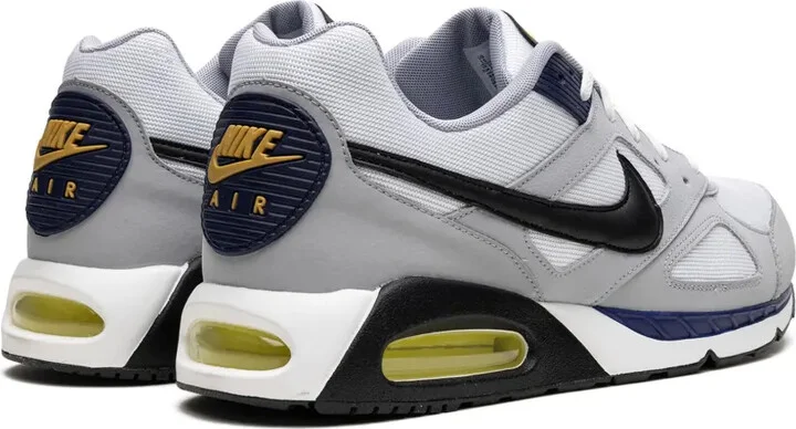 Air Max Ivo sneakers - Image 3