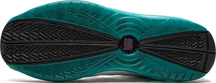Air Max LeBron 7 NFW "Red Carpet" sneakers - Image 4