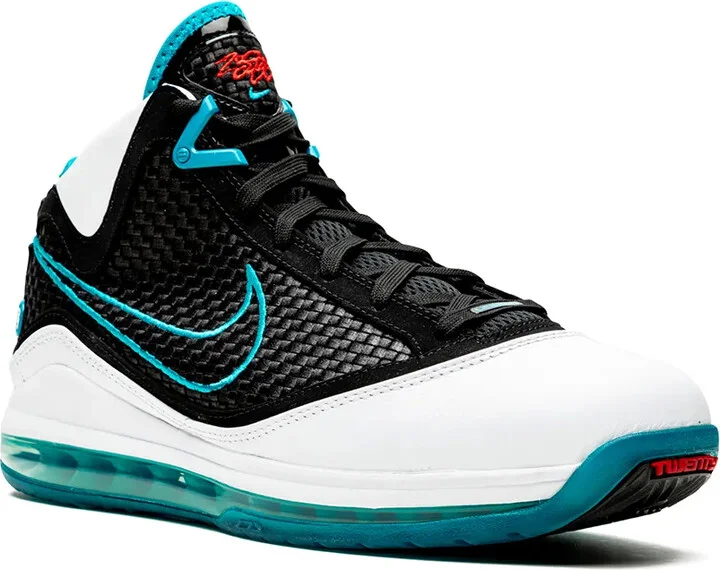 Air Max LeBron 7 QS "Red Carpet" sneakers - Image 2