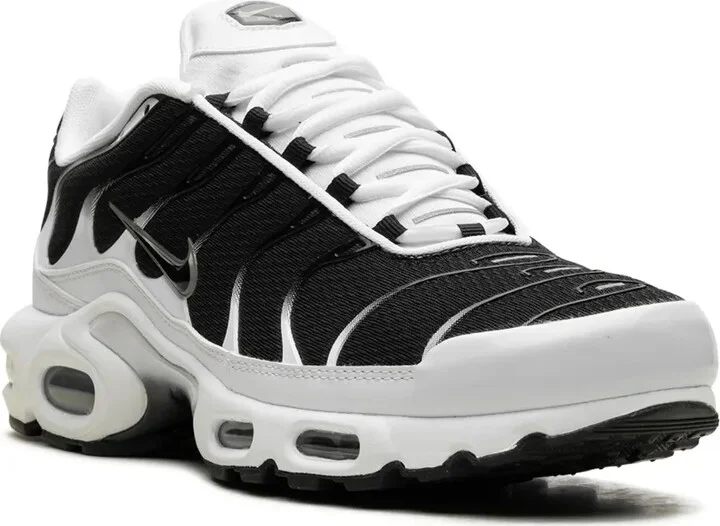 Air Max Plus "Black / White" sneakers - Image 2