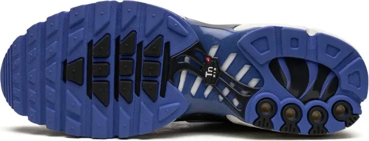 Air Max Plus SE "Social F.C." sneakers - Image 4