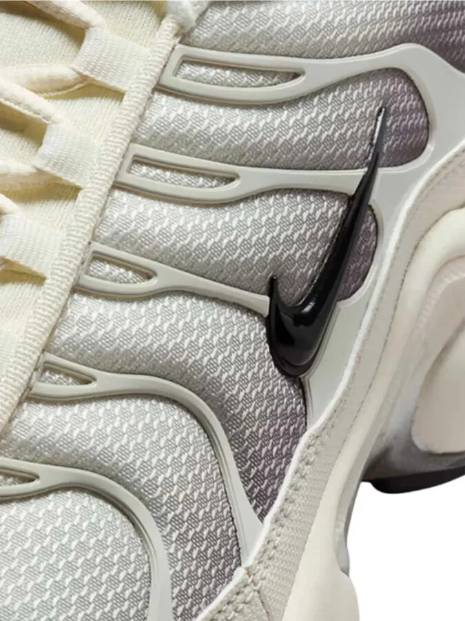 Air Max Plus sneakers - Image 4