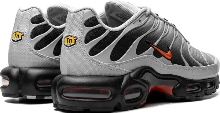 Air Max Plus "Wolf Grey Picante Red" sneakers - Image 3