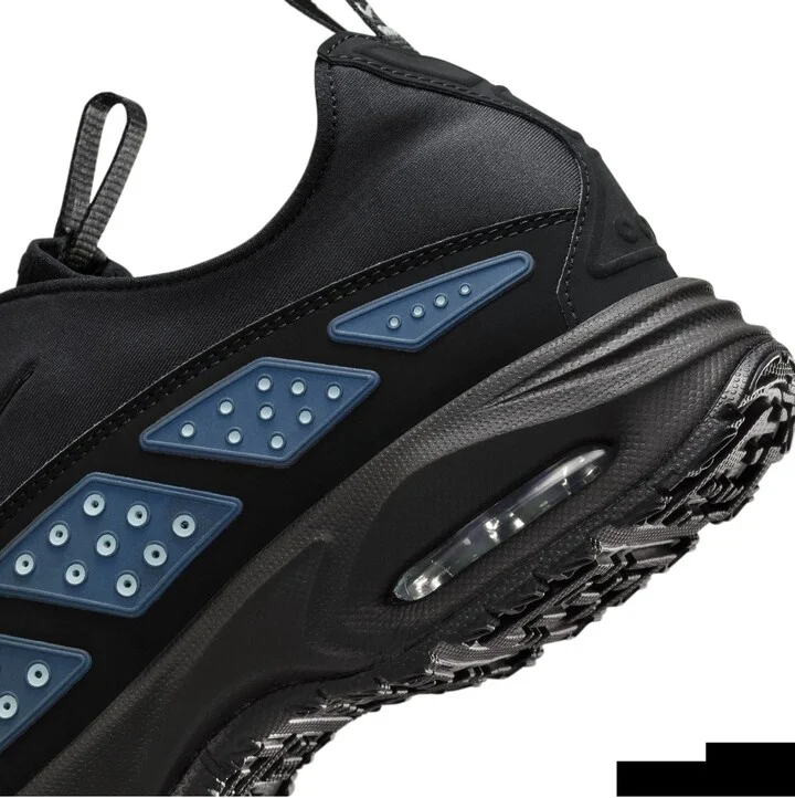 Air Max Sunder Sneaker - Image 10