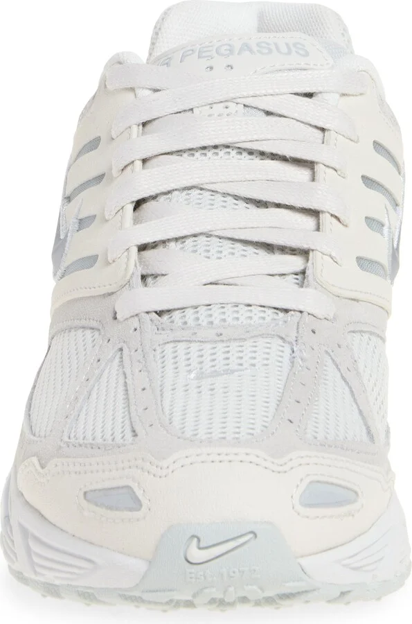 Air Pegasus 2005 SE Sneaker - Image 4