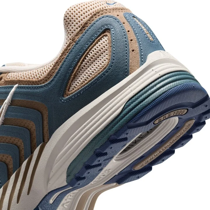 Air Pegasus 2005 SE Sneaker - Image 8