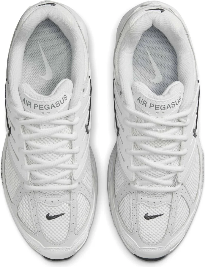 Air Pegasus 2005 Sneaker - Image 3