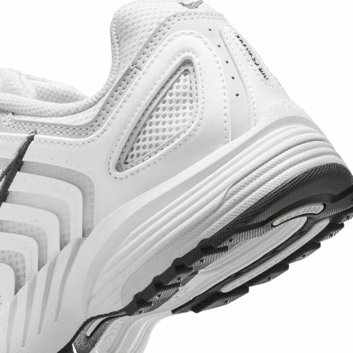 Air Pegasus 2005 Sneaker - Image 11