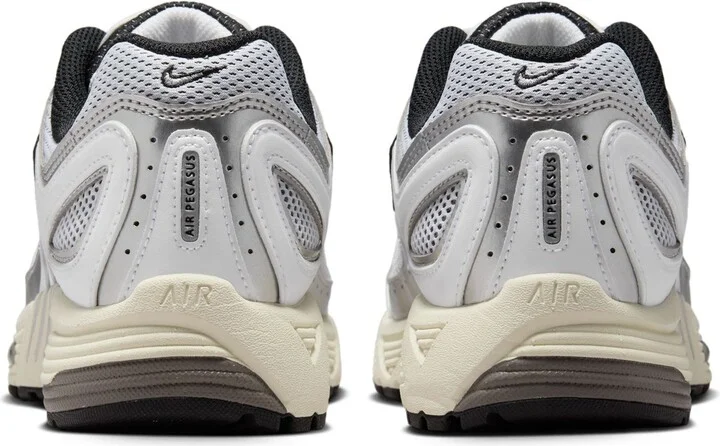 Air Pegasus 2005 Sneaker - Image 5