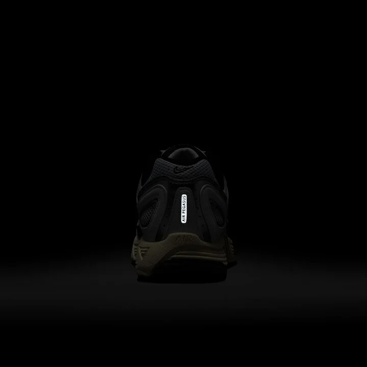 Air Pegasus 2005 Sneaker - Image 11