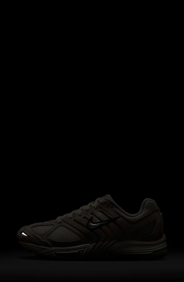 Air Pegasus 2005 Sneaker - Image 10