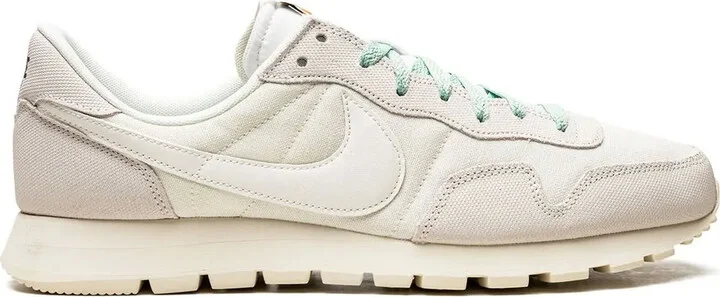 Air Pegasus 83 low-top sneakers