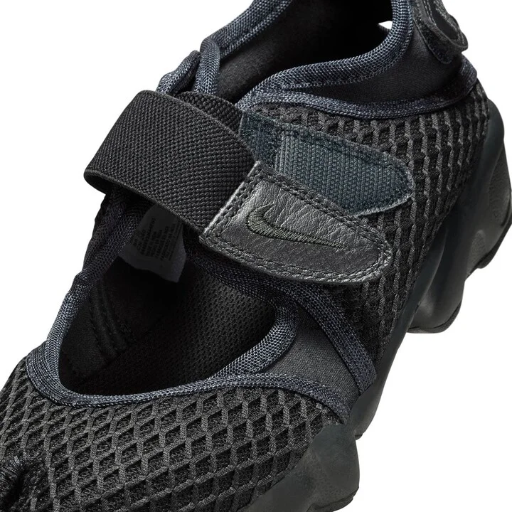 Air Rift 'United in Victory' Sneaker - Image 7