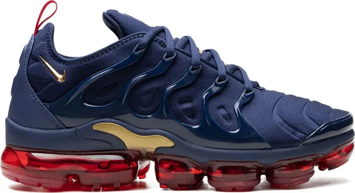 Air Vapor Max Plus "Metallic Gold" sneakers