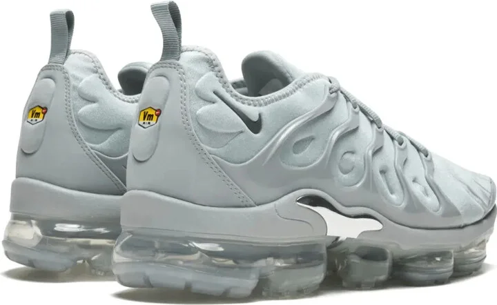 Air Vapormax Plus - Image 3