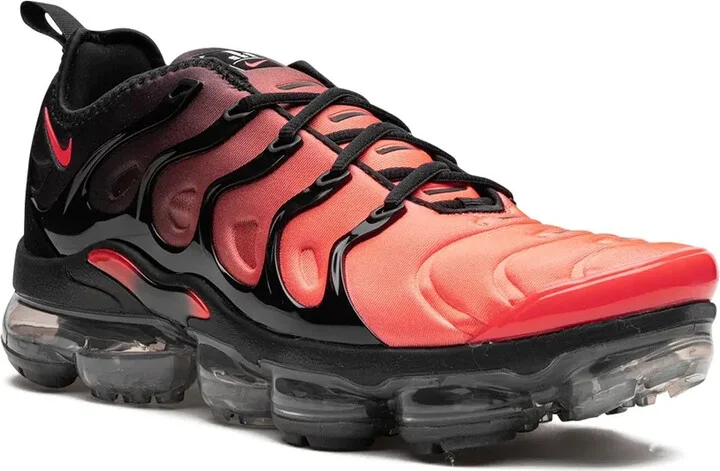 Air Vapormax Plus "Black/Bright Crimson" sneakers - Image 2