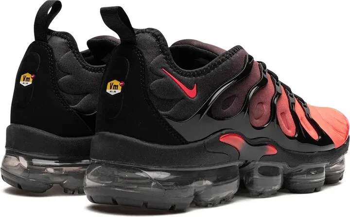 Air Vapormax Plus "Black/Bright Crimson" sneakers - Image 3