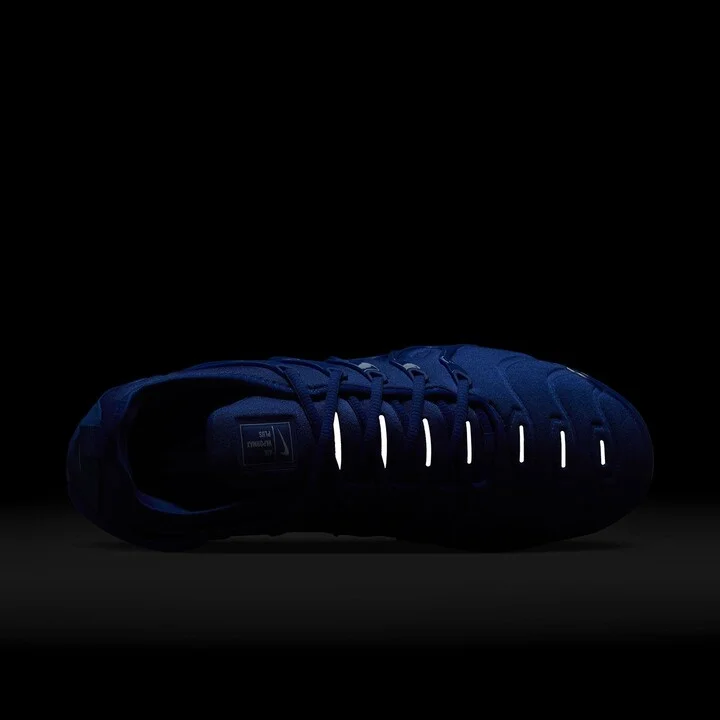 Air VaporMax Plus Sneaker - Image 11