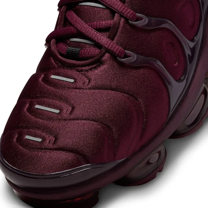 Air VaporMax Plus Sneaker - Image 7