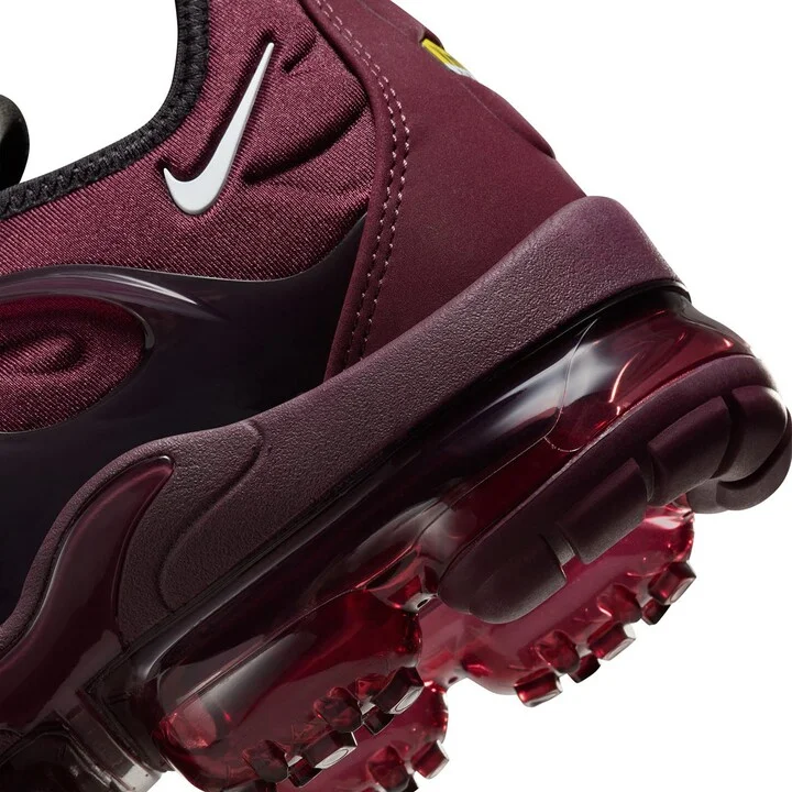 Air VaporMax Plus Sneaker - Image 9