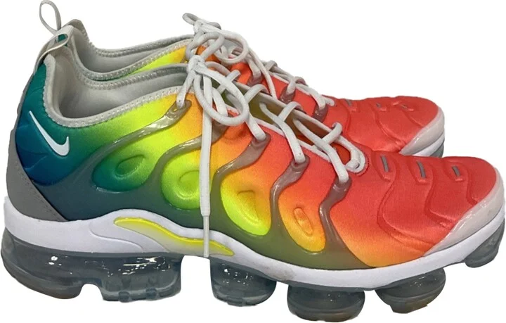 Air VaporMax Plus Sneakers in Multicolor Nylon