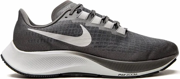 Air Zoom Pegasus 37 "Iron Grey/Light Smoke Grey" sneakers