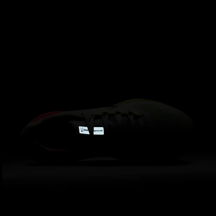 Air Zoom Pegasus 41 Running Shoe - Image 9
