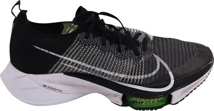 Air Zoom Tempo Next% in Black Polyester