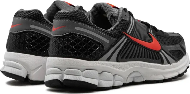 Air Zoom Vomero 5 "Black/Picante Red" sneakers - Image 3