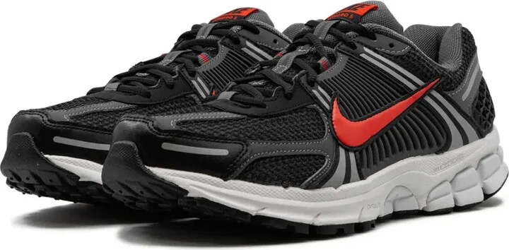 Air Zoom Vomero 5 "Black/Picante Red" sneakers - Image 5