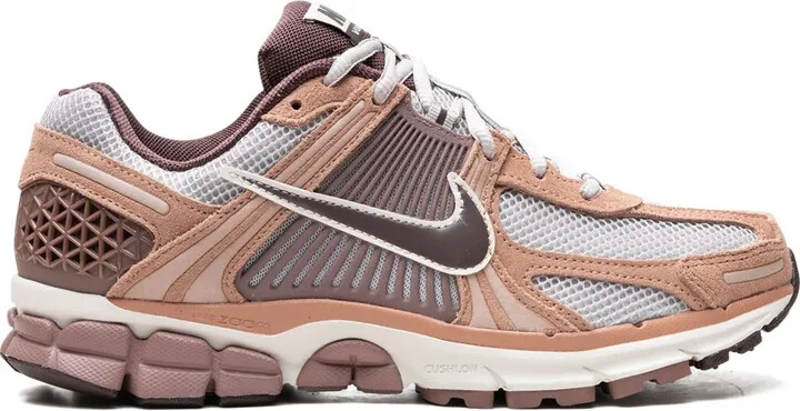 Air Zoom Vomero 5 "Dusted Clay"