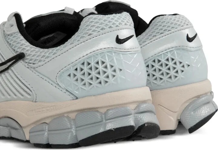 Air Zoom Vomero 5 sneakers - Image 3