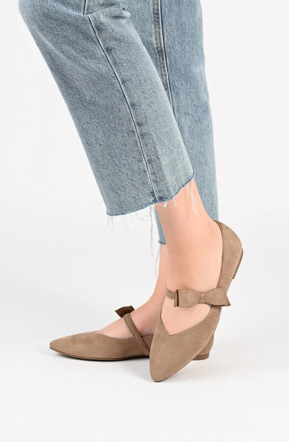 Aizlynn Bow Flat - Image 7