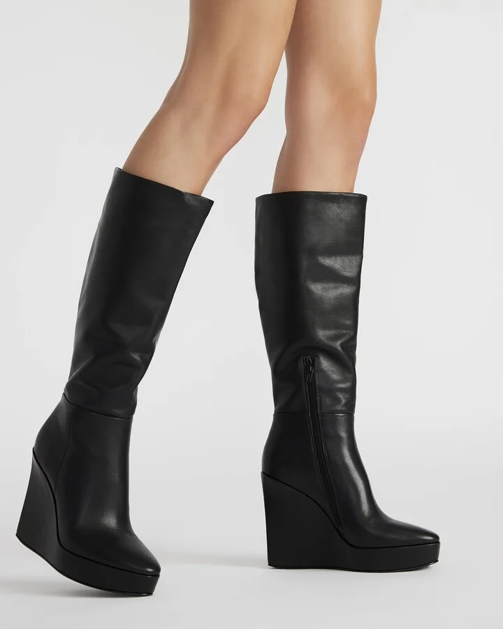 Akira Black Leather - Image 2