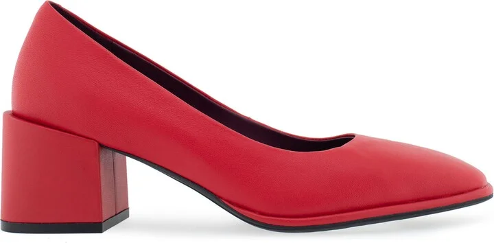 Alae Block Heel Pump - Image 10