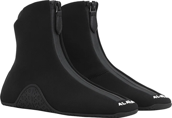 ALAÏA Ankle Sneakers in Black - Image 2