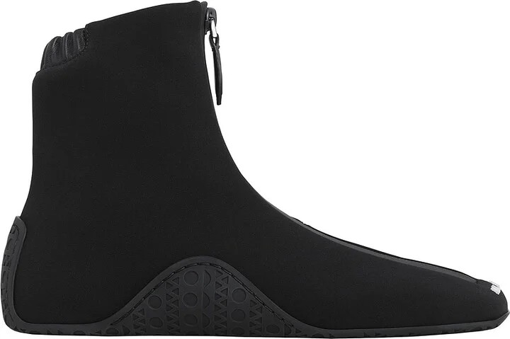 ALAÏA Ankle Sneakers in Black