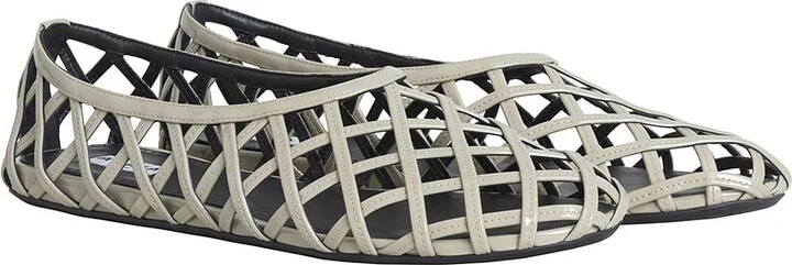 ALAÏA Ballerina Flat in Grey