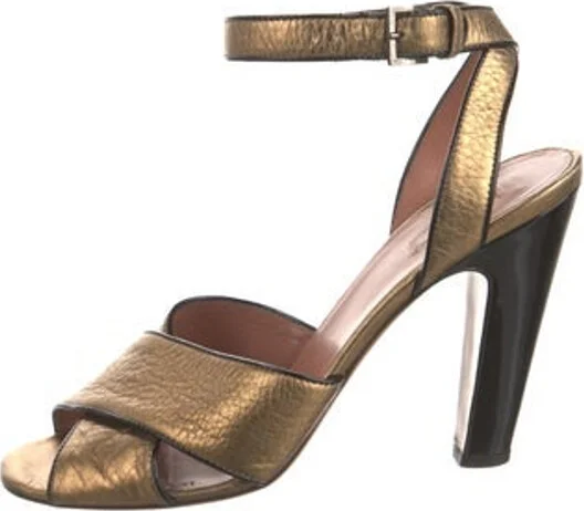 Alaïa