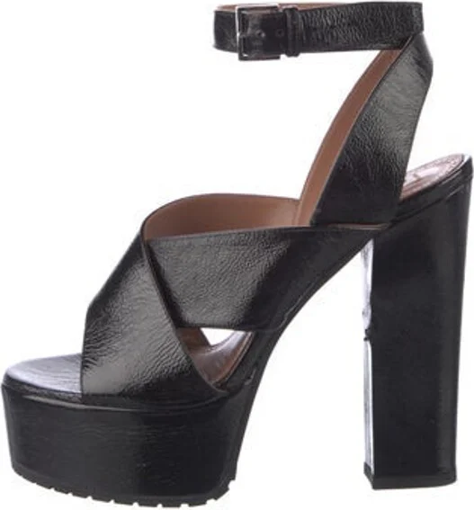 Alaïa