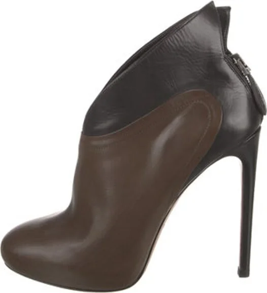 Alaïa