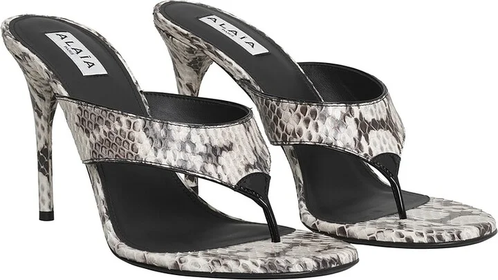 ALAÏA Mule Sandal in Taupe