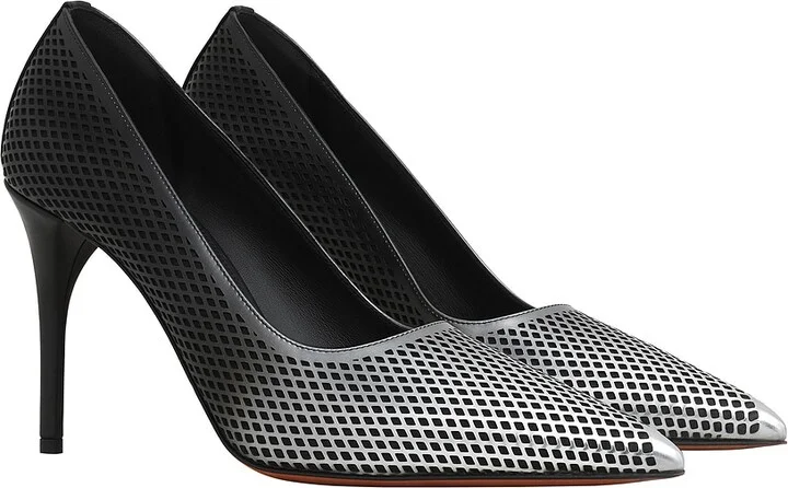 ALAÏA Pump in Black - Image 2