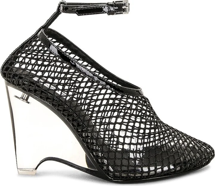 ALAÏA Wedge Pump in Black