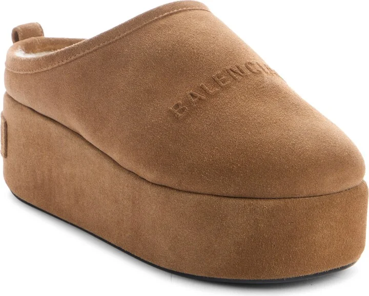 2200 Brown/ White