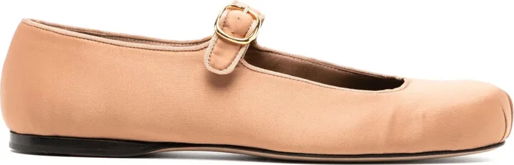 Alchida shoes