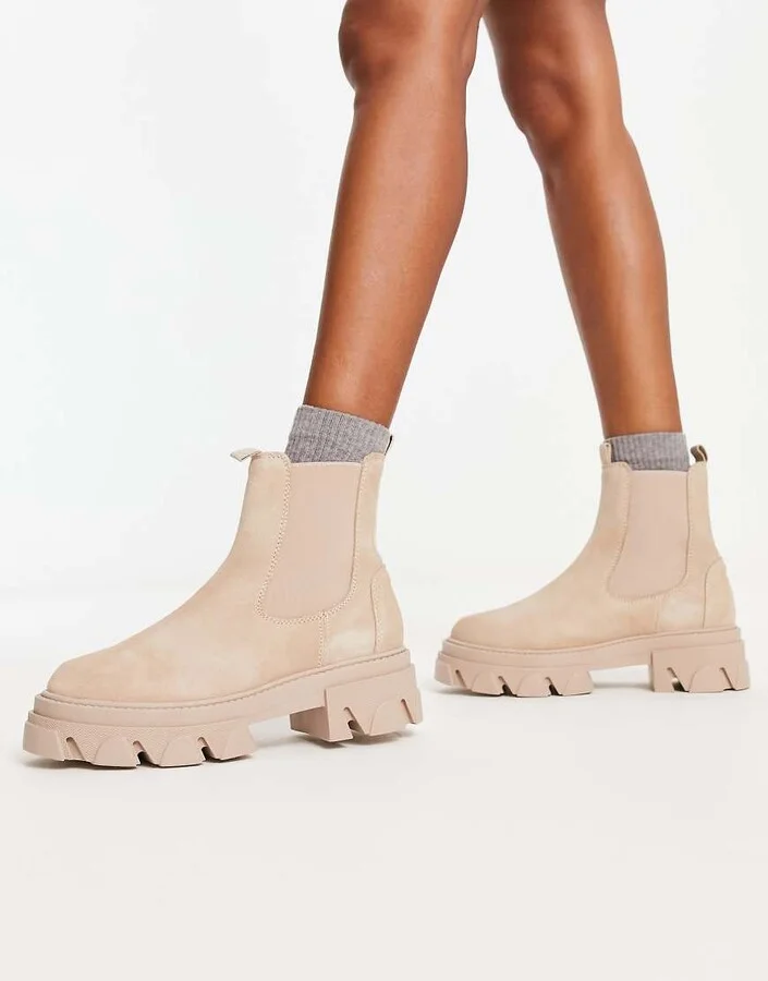 ALDO Bigtrek chunky flat ankle boots in beige leather - Image 4