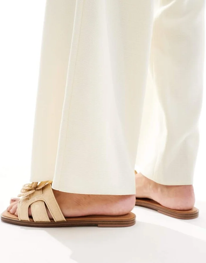 ALDO Seaflower padded flat sandals in beige raffia - Image 3