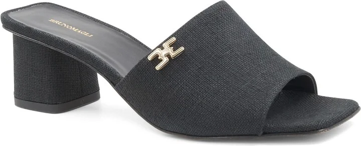 Alessandra Sandal