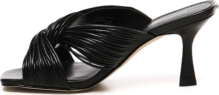Alessia Mules - Image 4